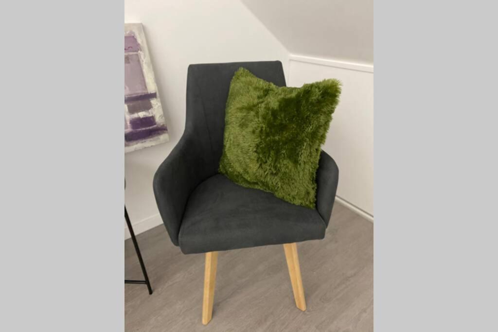 Privat Zimmer mit Garten Nutzung , Gasthaus, WG, WLAN Essen Exterior foto