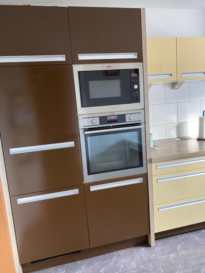 Privat Zimmer mit Garten Nutzung , Gasthaus, WG, WLAN Essen Exterior foto