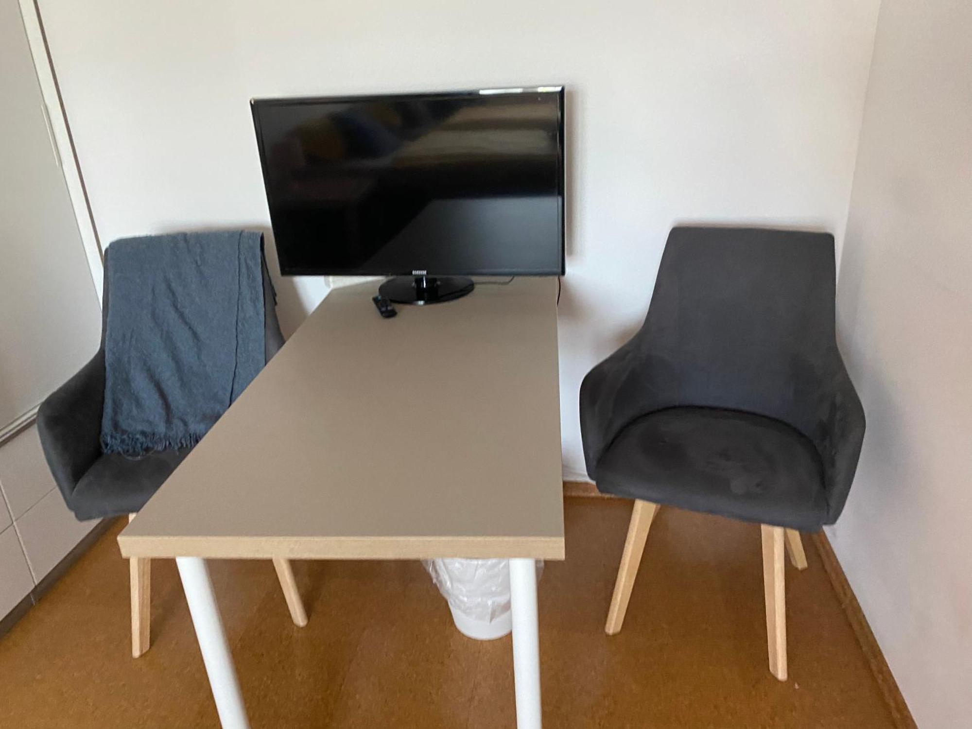 Privat Zimmer mit Garten Nutzung , Gasthaus, WG, WLAN Essen Exterior foto