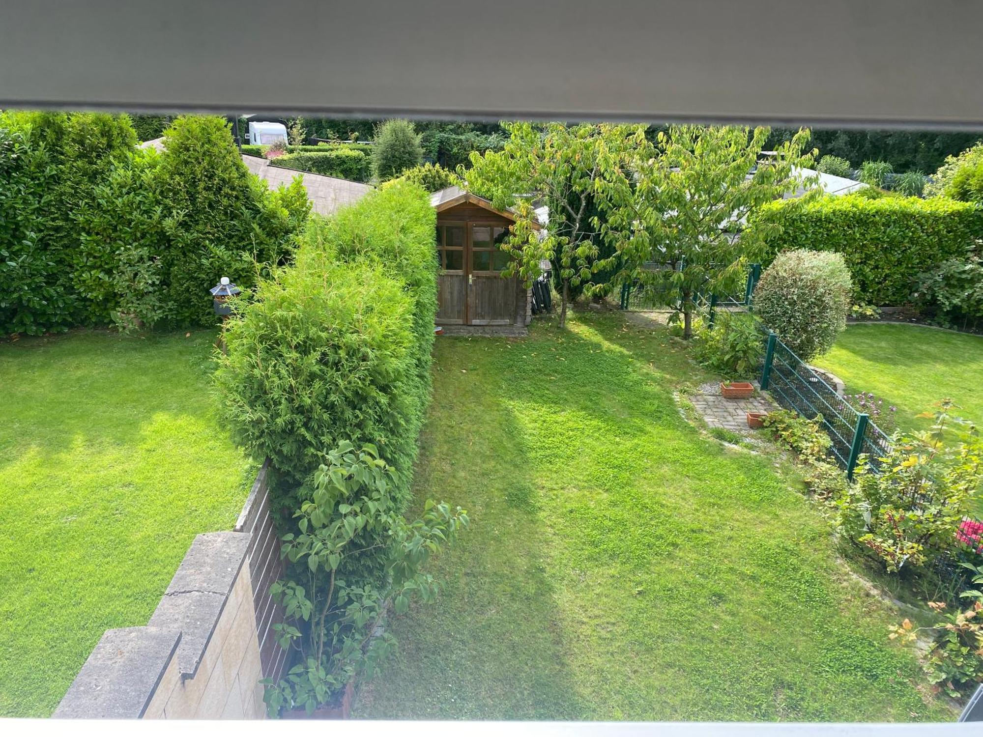 Privat Zimmer mit Garten Nutzung , Gasthaus, WG, WLAN Essen Exterior foto